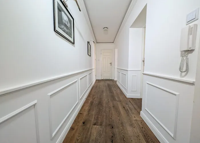 Rynek Serenity By Bookinghost ヴロツワフ